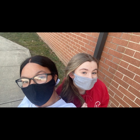 kellybarker038